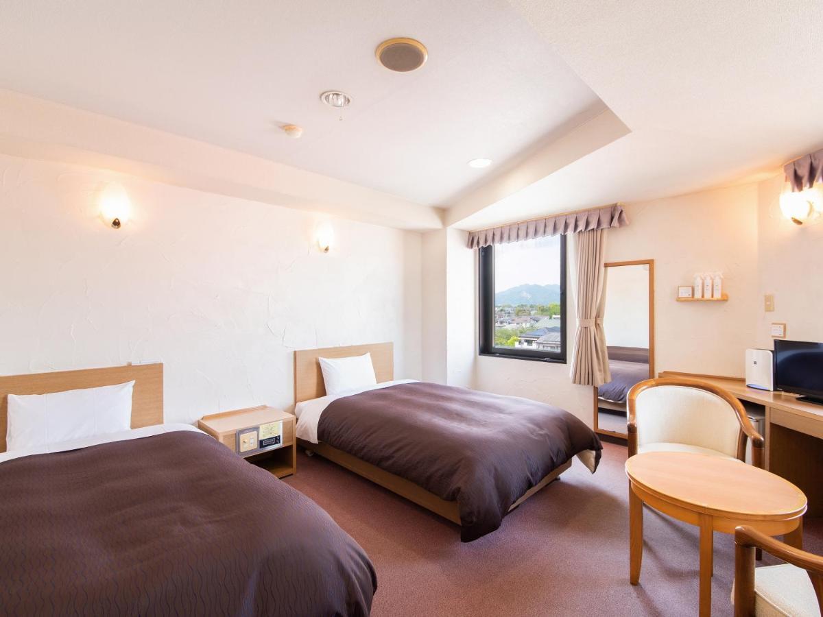 Hotel Primrose Saito Exterior photo